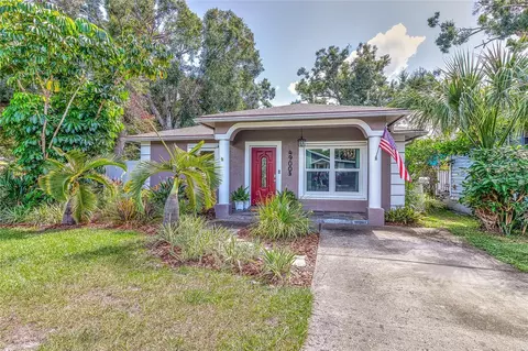 4900 Rosedale Pl N, Saint Petersburg, FL 33714