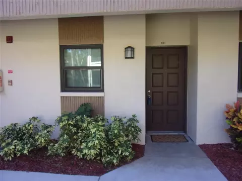 2700 Nebraska Ave #5-101, Palm Harbor, FL 34684