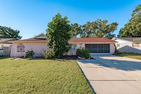7216 Embassy Blvd, Port Richey, FL 34668