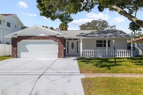5910 Denver St NE, Saint Petersburg, FL 33703