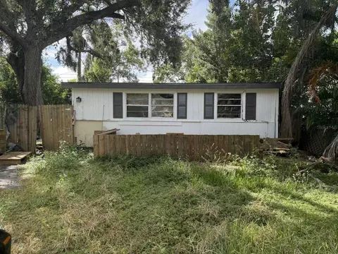 1117 15th Ave NW, Largo, FL 33770