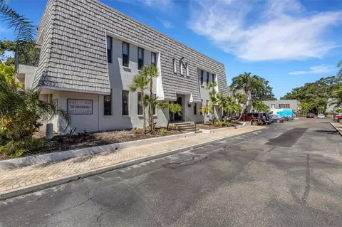 704 Lyndhurst St #623, Dunedin, FL 34698