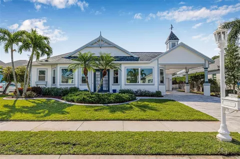 4612 Barracuda Dr, Bradenton, FL 34208