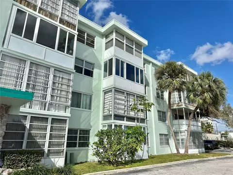 100 Waverly Way #302, Clearwater, FL 33756