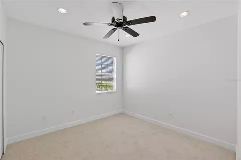 8448 Lagerfeld Dr, Land O Lakes, FL 34637