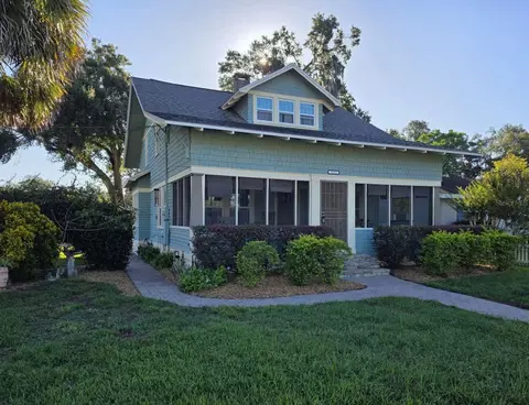 1111 S Center St, Eustis, FL 32726