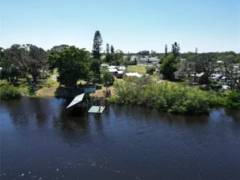 1210 Sweeney Dr, Ruskin, FL 33570