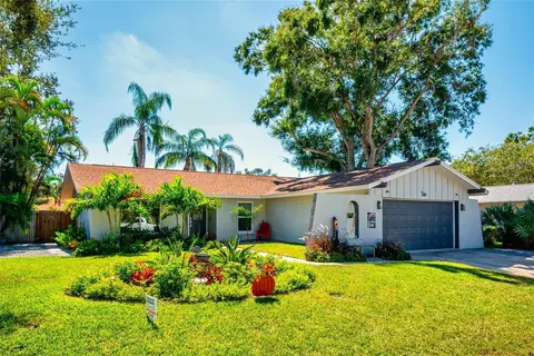 13560 Del Prado Dr S, Largo, FL 33774