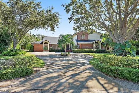 2371 Landings Cir, Bradenton, FL 34209