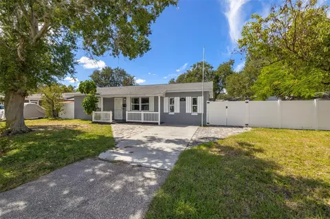 5900 1st St N, Saint Petersburg, FL 33703