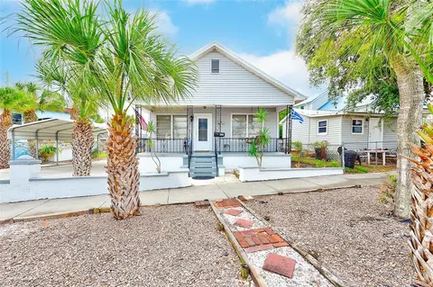 632 Cross St, Tarpon Springs, FL 34689