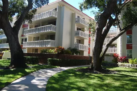 2650 Pearce Dr #106, Clearwater, FL 33764