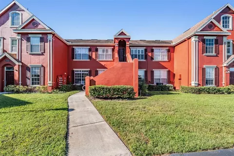9586 Lake Chase Island Way #9586, Tampa, FL 33626