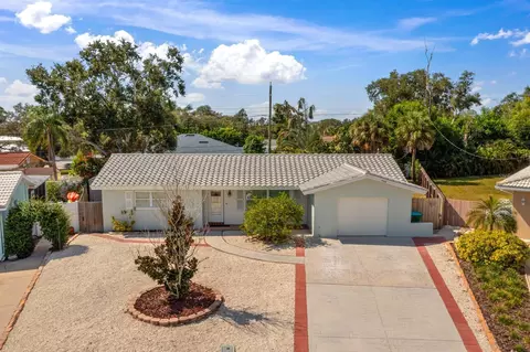 5576 Williamsdale Ct, Seminole, FL 33772