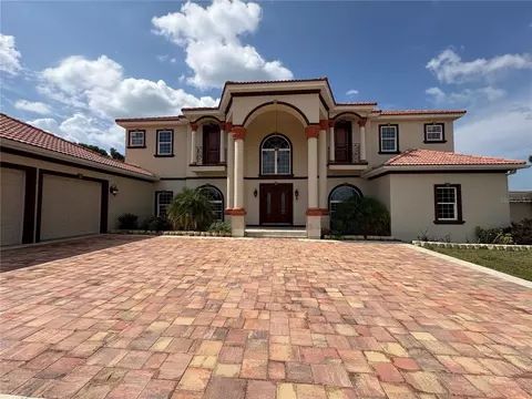 10908 Flint Estates Dr, Thonotosassa, FL 33592
