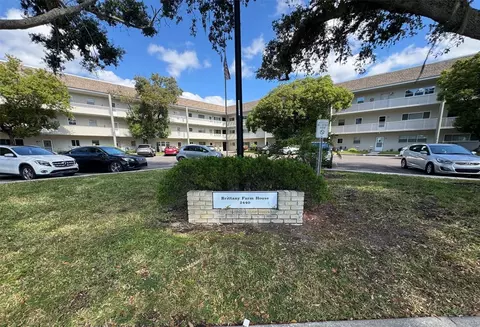 2440 World Parkway Blvd #60, Clearwater, FL 33763
