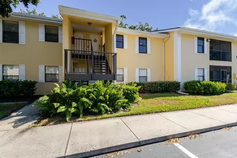 3001 58th Ave S #108, Saint Petersburg, FL 33712