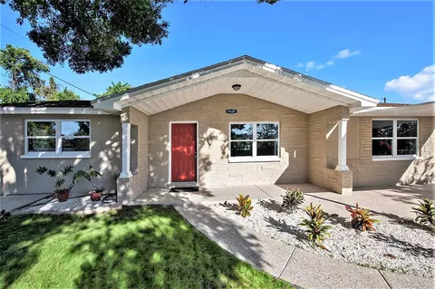 4520 Iris Dr, New Port Richey, FL 34652