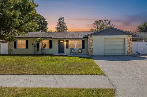 5003 Presidential St, Seffner, FL 33584