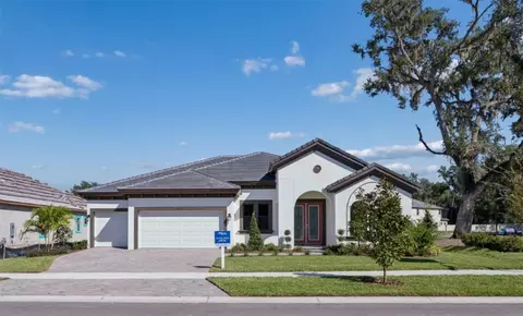 4538 Foley Grove Dr, Valrico, FL 33596