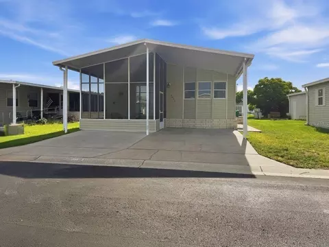3031 Moss Hill St, Wesley Chapel, FL 33543
