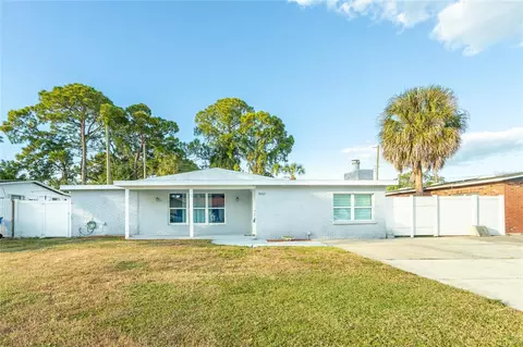8207 Tanglewood Ln, Tampa, FL 33615