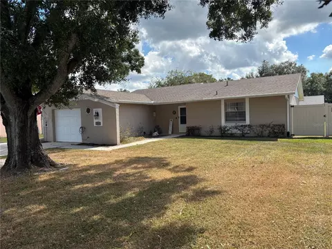 2015 Woodbridge Ln, Lakeland, FL 33813