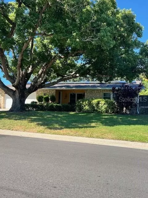 13801 87th Ave, Seminole, FL 33776