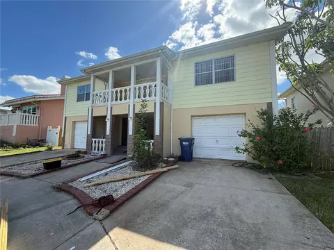 110 9th St, Belleair Beach, FL 33786