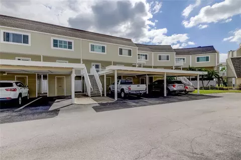 433 Paula Dr S #27, Dunedin, FL 34698