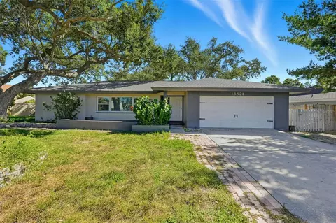 13821 88th Ter, Seminole, FL 33776