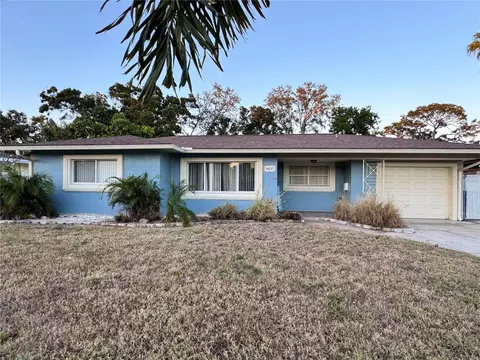 6637 Poinsettia Ave S, Saint Petersburg, FL 33707