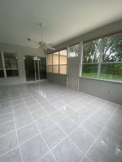 Exterior - 2243 Eagle Bluff Dr, Valrico, FL 33596 photo 2 of 3