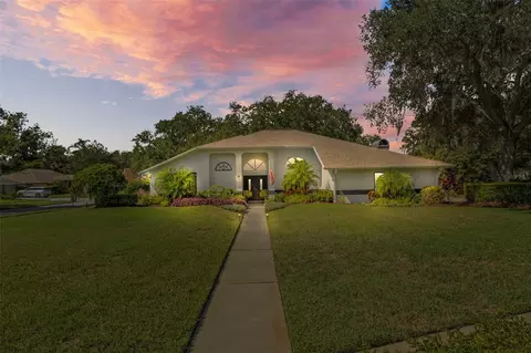 18102 Fairpoint Pl, Lutz, FL 33548
