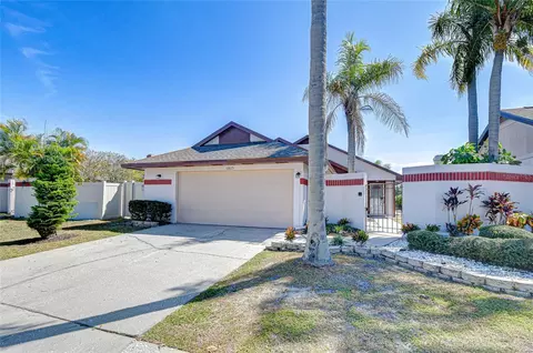 10825 Venice Cir, Tampa, FL 33635