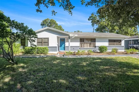 10910 Carrollwood Dr, Tampa, FL 33618
