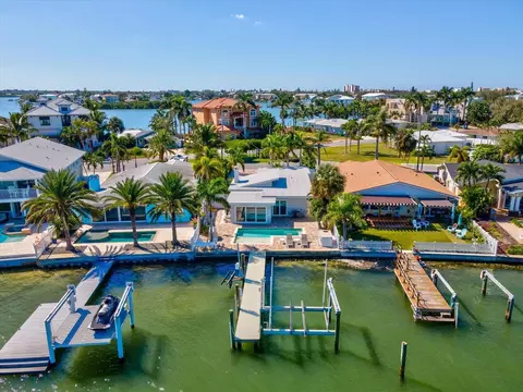 454 20th Ave, Indian Rocks Beach, FL 33785