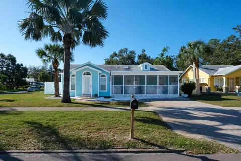 5302 28th Ave S, Gulfport, FL 33707