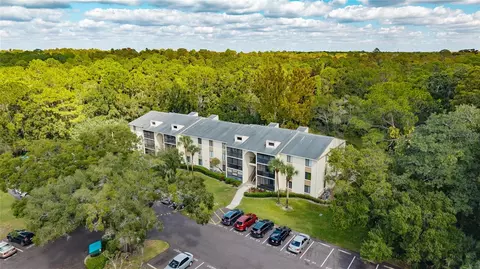 3232 Lake Pine Way E #F2, Tarpon Springs, FL 34688