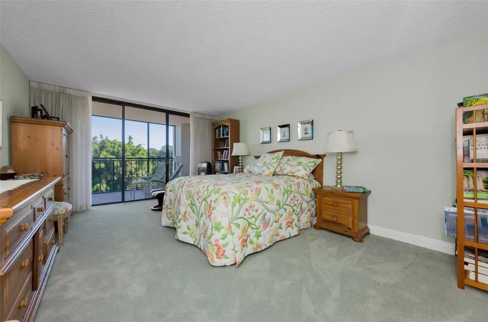 Bedroom - 220 Belleview Blvd #305, Belleair, FL 33756 photo 2 of 3