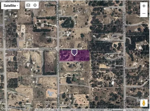 11258 Eskimo Curlew Rd, Weeki Wachee, FL 34614