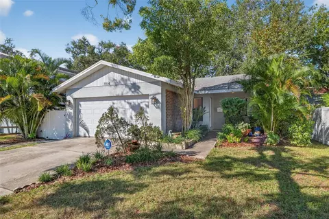 7016 2nd St N, Saint Petersburg, FL 33702