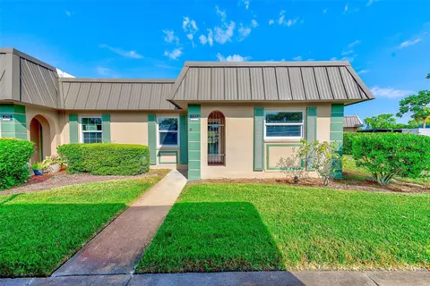 4308 Summersun Dr, New Port Richey, FL 34652