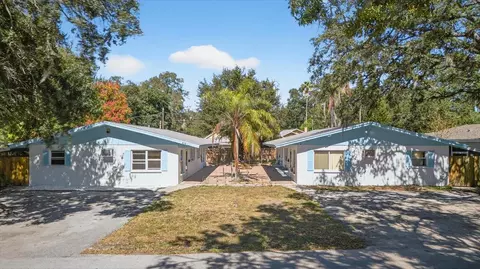 610 14th Ave NW, Largo, FL 33770