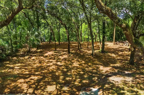 11731 Gail Dr, Temple Terrace, FL 33617