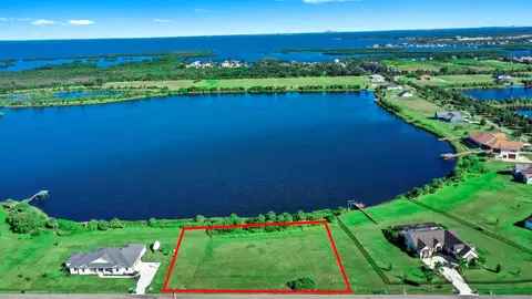 gulf city road, Ruskin, FL 33570