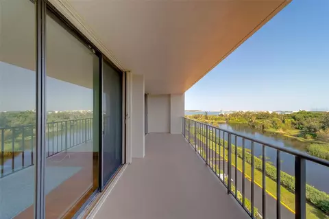 220 Belleview Blvd #504, Belleair, FL 33756