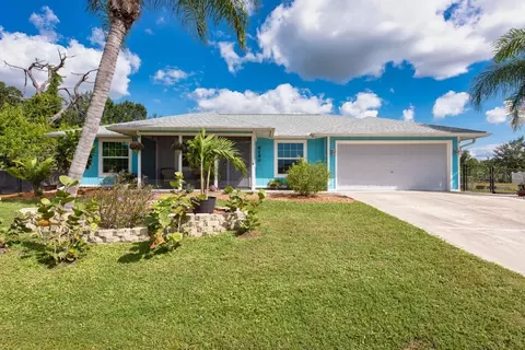 6190 Philco St, Englewood, FL 34224