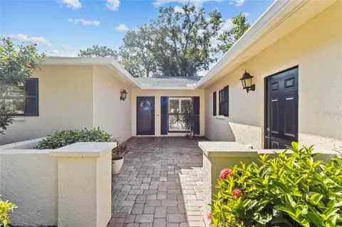 7143 Fairway Bend Ln, Sarasota, FL 34243
