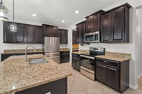 Kitchen - 14256 Blue Dasher Dr, Riverview, FL 33569 photo 4 of 7